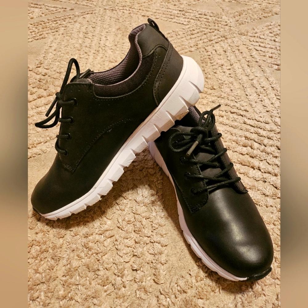 Stride Right Casual Black Shoes